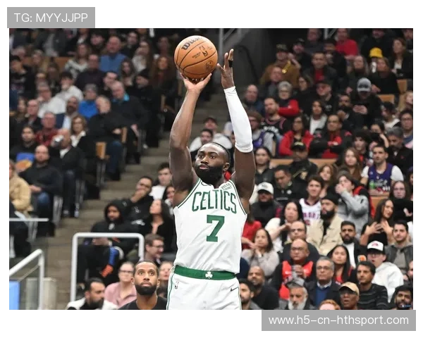 终极焦点：布朗三连30+却难带队取胜，原因令人心碎